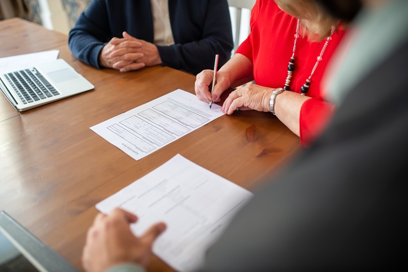 'Joint-Ownership-Adult-Child-Estate-Admin-Signing'